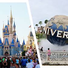 Disney World vs Universal Studios Orlando cost comparison for a family of four